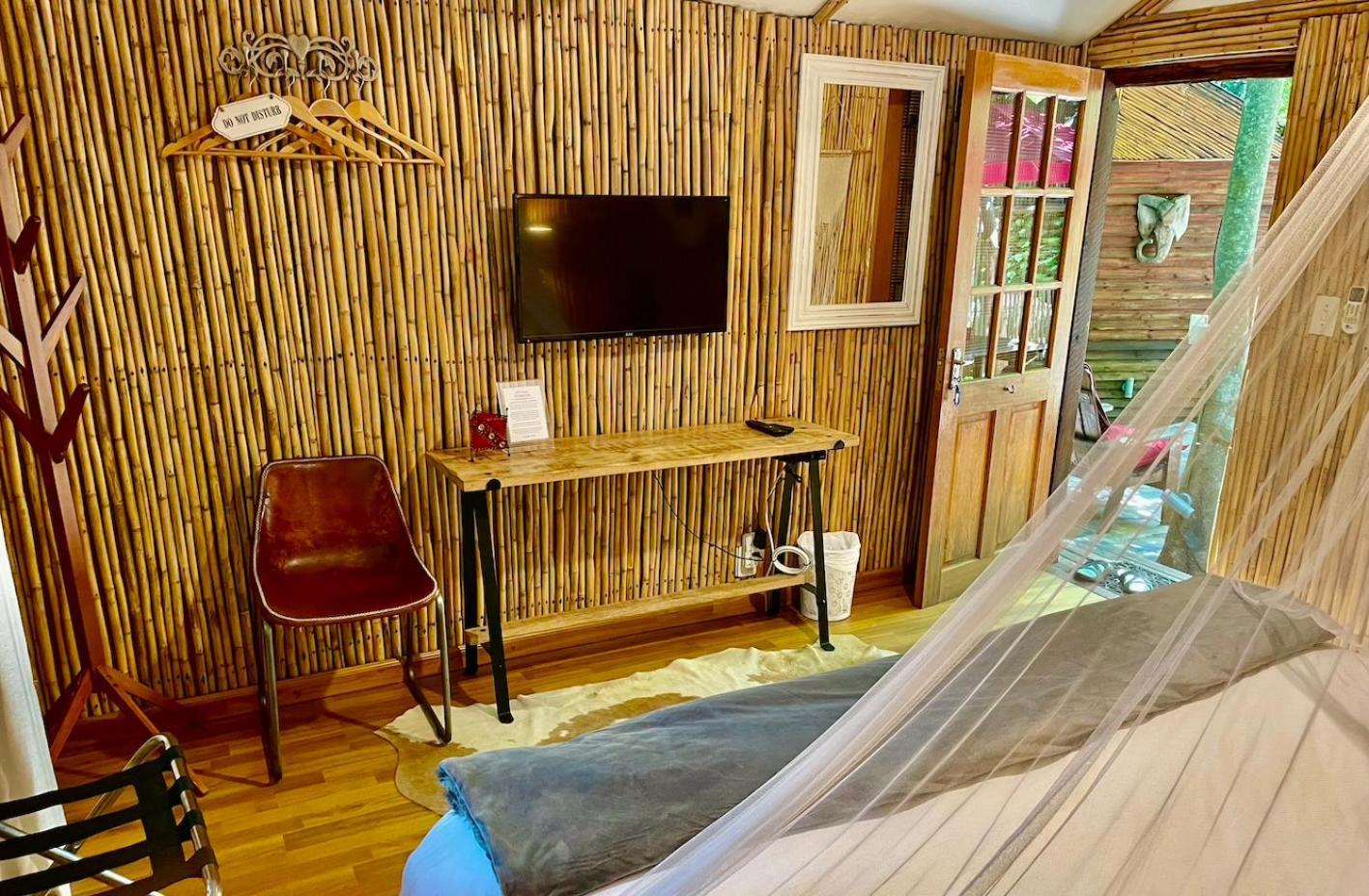 Iris Retreat & Island Day Spa Hartbeespoort Exterior foto